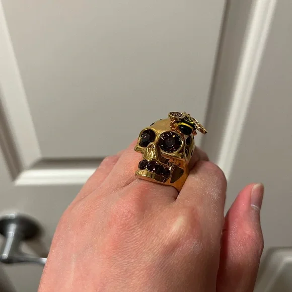 Alexander McQueen Gold Bee Skull Ring with Black and Red Accents - Picture 4 of 9